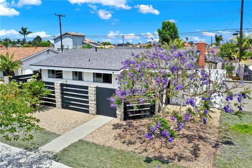 8401 Indianapolis Ave, Huntington Beach, CA, 92646-5012 | Card Image