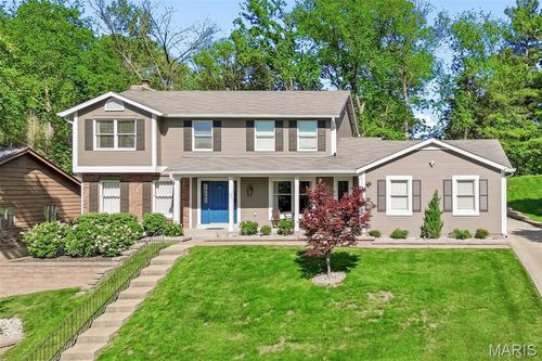 180 Spring Oaks Dr, Ballwin, MO, 63011-3834 | Card Image