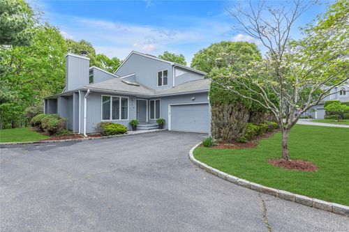 6 Gerriet Ct, Northport, NY, 11768-3525 | Card Image