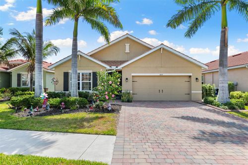 3215 Birchin Ln, FORT MYERS, FL, 33916-4579 | Card Image