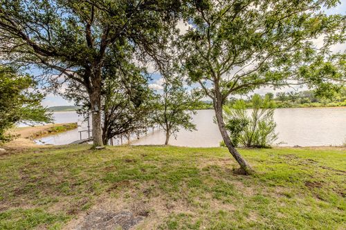 105 Breding Dr, Graford, TX, 76449-3160 | Card Image