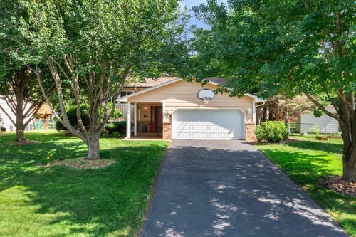 1536 Oakwood Ter, Shoreview, MN, 55126-8538 | Card Image