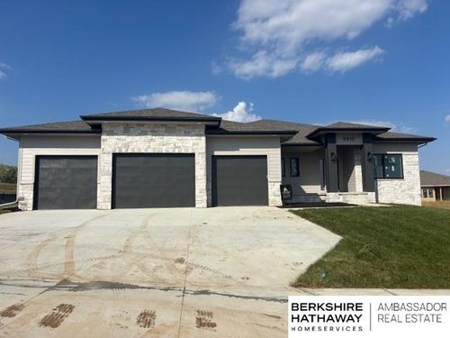 9910 Cimarron St, Papillion, NE, 68046-3755 | Card Image