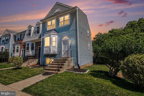 3738 Broomsedge Ct, FAIRFAX, VA, 22033-1234 | Card Image