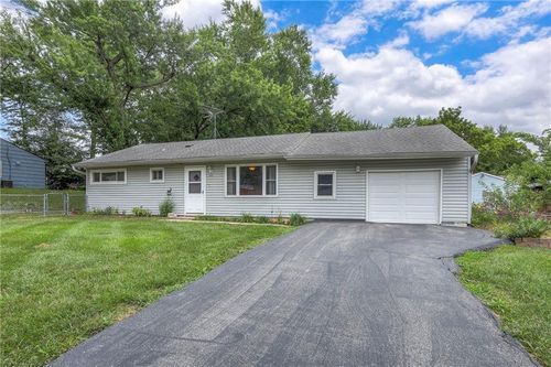 3615 Harmony Dr, Kansas City, KS, 66106-3928 | Card Image