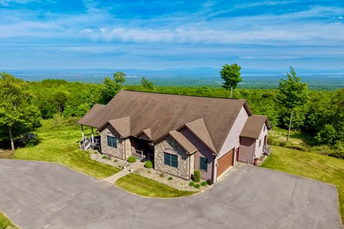 285 Agnew Rd, Morrisonville, NY, 12962-4006 | Card Image