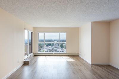 1003 - 612 5 Th Ave, Condo with 2 bedrooms, 2 bathrooms and 2 parking in New Westminster BC | Image 2