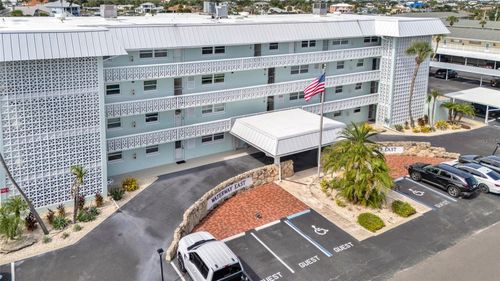 c302-325 N Causeway, NEW SMYRNA BEACH, FL, 32169-5275 | Card Image