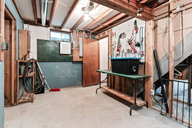 1080 Queens Line Rd, House other with 3 bedrooms, 1 bathrooms and 6 parking in Minden Hills ON | Image 32