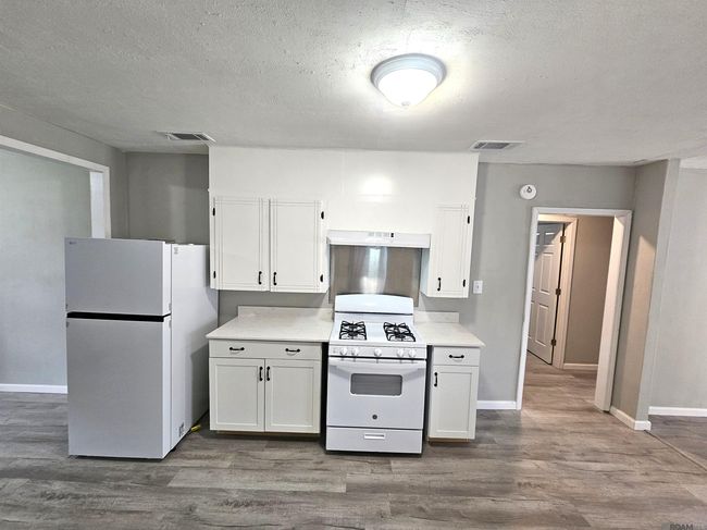 227 E Peach Ave, House other with 3 bedrooms, 1 bathrooms and null parking in Eunice LA | Image 6