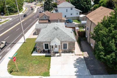 185 Wellington St, House other with 3 bedrooms, 1 bathrooms and 4 parking in Cambridge ON | Image 3