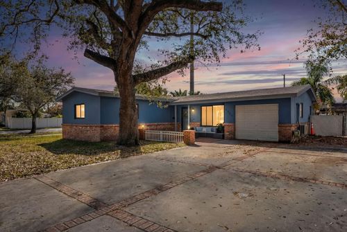 6400 Coolidge St, Hollywood, FL, 33024-4115 | Card Image