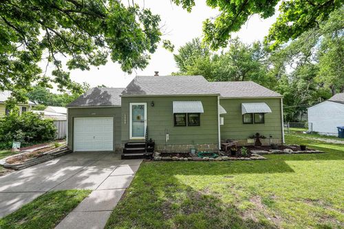 1500 W Edgemoor Dr, El Dorado, KS, 67042 | Card Image