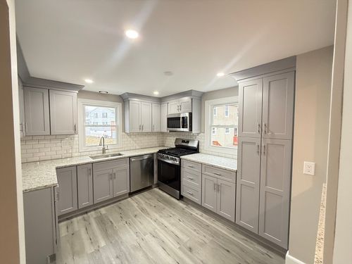 7-7 Silvia Ct, Boston, MA, 02136-1217 | Card Image