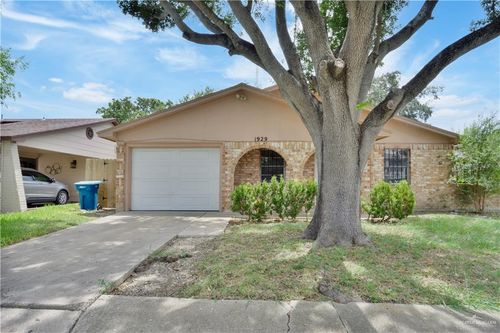 1929 Heron Ave, McAllen, TX, 78504-3916 | Card Image