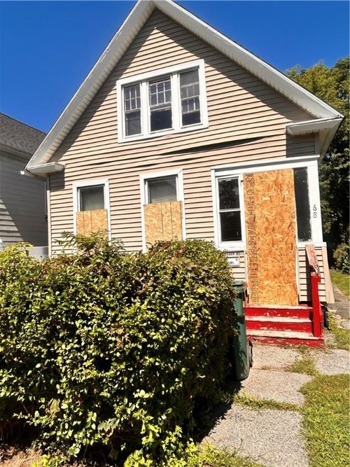 68 Weaver St, Rochester, NY, 14621-3421 | Card Image