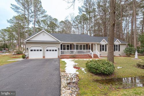 24 Fairway Ln, OCEAN PINES, MD, 21811-1728 | Card Image