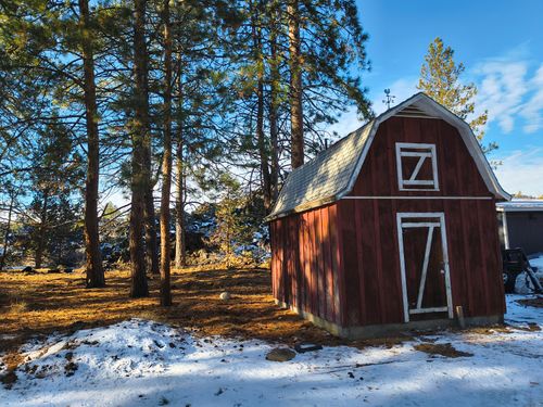 60193 Turquoise Road, Bend, OR, 97702 | Card Image