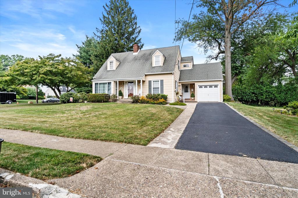 Cleardale Ave, Ewing, NJ 08618