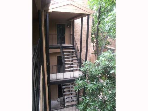 apt-310-203 E 31st St, Austin, TX, 78705-3072 | Card Image