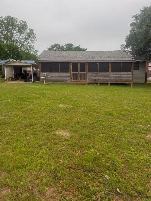 514 W Kaufman St, Gilmer, TX, 75644-2512 | Card Image