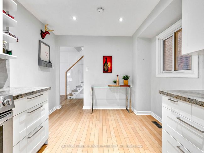 4423 Sawmill Valley Dr, House other with 3 bedrooms, 3 bathrooms and 2 parking in Mississauga ON | Image 14