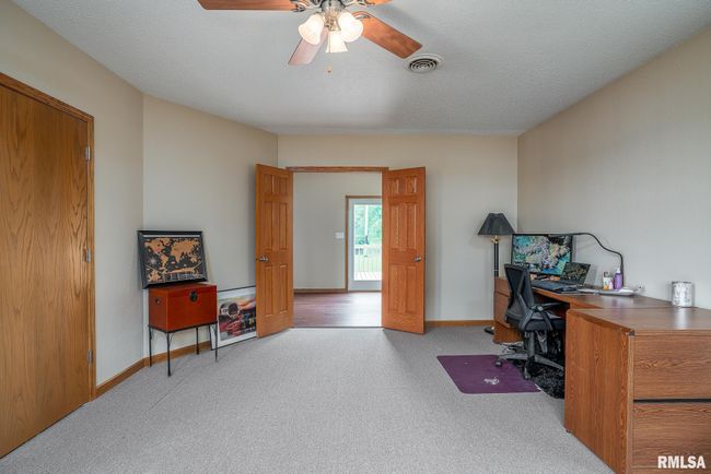 4460 160 Th St, House other with 5 bedrooms, 3 bathrooms and null parking in Clinton IA | Image 18