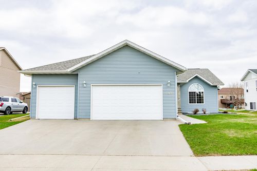 1243 5th Street Nw, West Fargo, ND, 58078 | Card Image