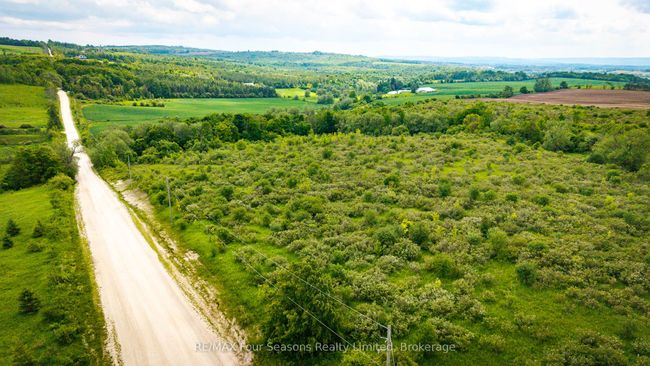 CON 7 21 St Sideroad, Home with 0 bedrooms, 0 bathrooms and null parking in Clarksburg ON | Image 13