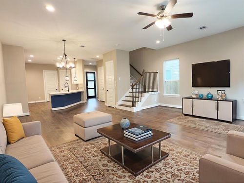 1438 Dian St, Houston, TX, 77008-3708 | Card Image