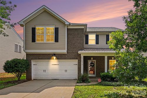 6918 Barefoot Forest Dr, Charlotte, NC, 28269-5034 | Card Image