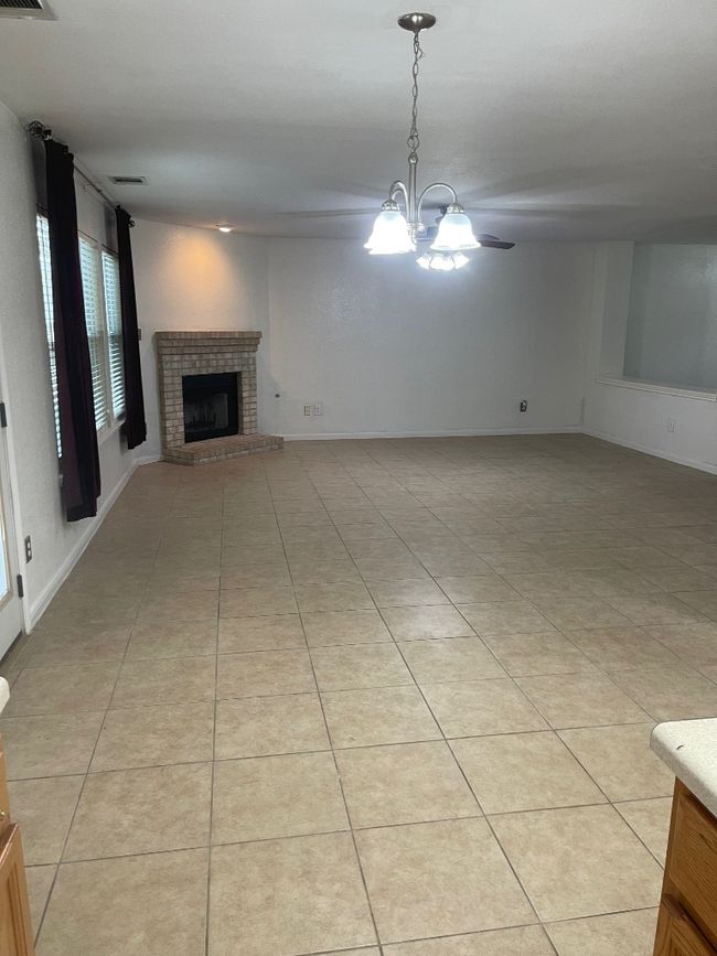 1427 Newbury St, House other with 4 bedrooms, 3 bathrooms and 4 parking in Georgetown TX | Image 7