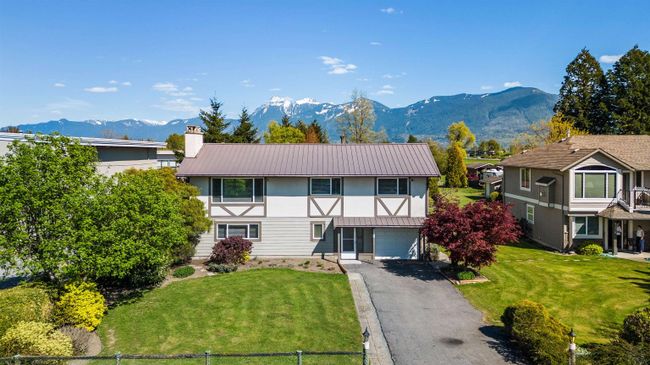 9280 Walden Street, House other with 3 bedrooms, 2 bathrooms and 7 parking in Chilliwack BC | Image 1