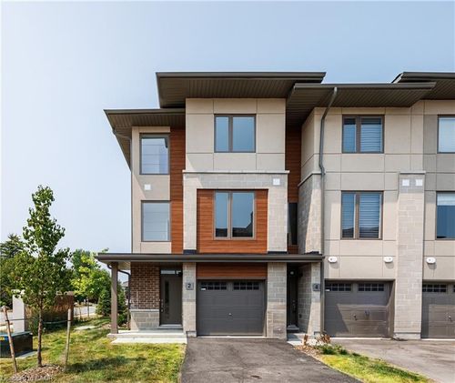 2 Winters Cres, Collingwood, ON, L9Y5T1 | Card Image