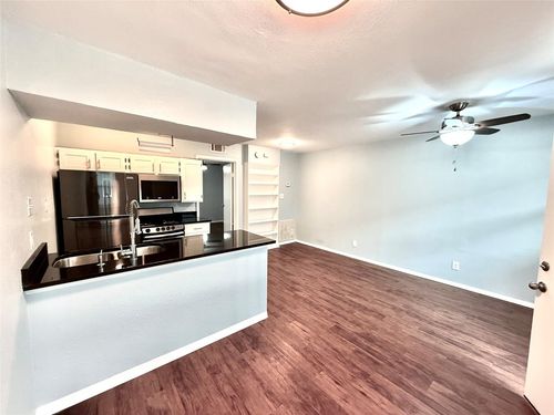 apt-132-2401 Manor Rd, Austin, TX, 78722-2013 | Card Image