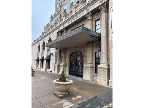 4e-475 W 12th Ave, Denver, CO, 80204-3686 | Card Image