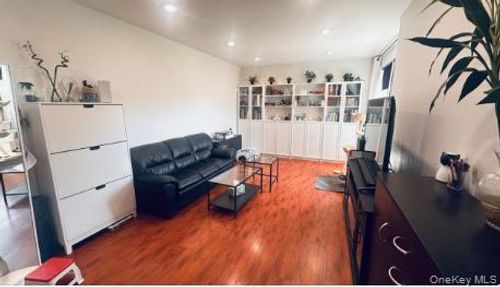 6g-139-15 28th Rd, Flushing, NY, 11354-1816 | Card Image