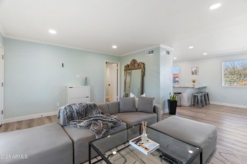 209-7141 N 16th St, Phoenix, AZ, 85020-5542 | Card Image