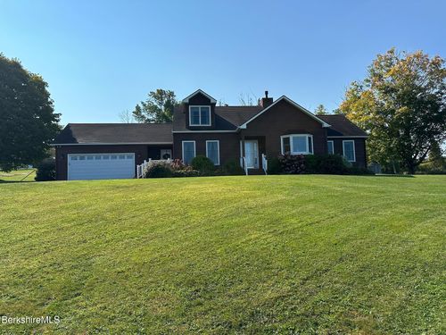 20 Pleasant View Dr, Cheshire, MA, 01225-9021 | Card Image