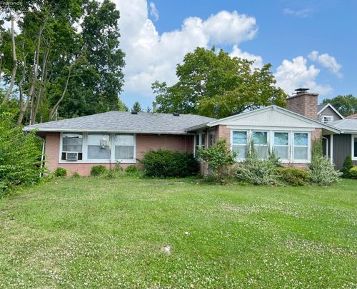 1920 S Bay Dr, Port Clinton, OH, 43452-9268 | Card Image