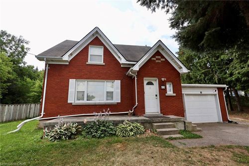 {{alt}} | Card Image