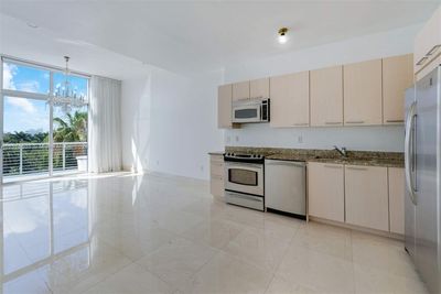 516 - 2001 Meridian Ave, Condo with 1 bedrooms, 1 bathrooms and null parking in Miami Beach FL | Image 2