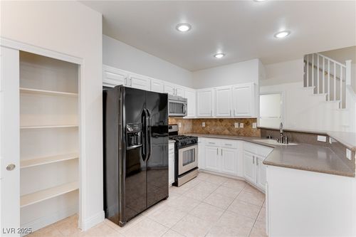 unit-102-1069 Thrill Ct, Henderson, NV, 89002-1043 | Card Image