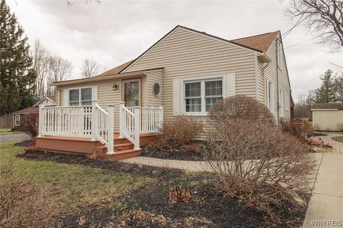 3827 Bates Rd, Medina, NY, 14103-9702 | Card Image