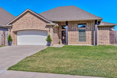 10430 Dominion Ranch Dr, Port Arthur, TX, 77640-2186 | Card Image