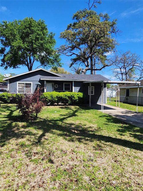7131 S Hall St, Houston, TX, 77028-2322 | Card Image