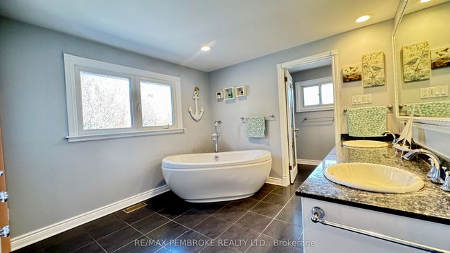 179 Ridge Rd, House other with 3 bedrooms, 2 bathrooms and 4 parking in Deep River ON | Image 30