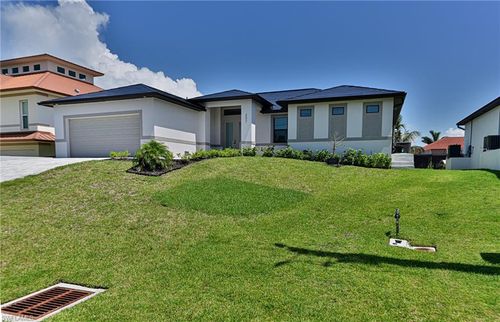 237 3rd St, BONITA SPRINGS, FL, 34134-7324 | Card Image