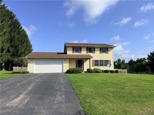 7171 Meadowview Dr, Lima, NY, 14485-9411 | Card Image