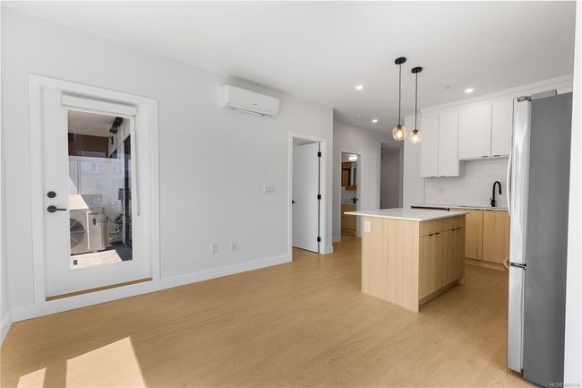 320 - 2629 Millstream Rd, Condo with 2 bedrooms, 1 bathrooms and 1 parking in Langford BC | Image 9